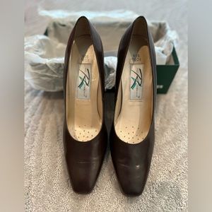 Ros Hommerson Dress Shoe - 10 Narrow